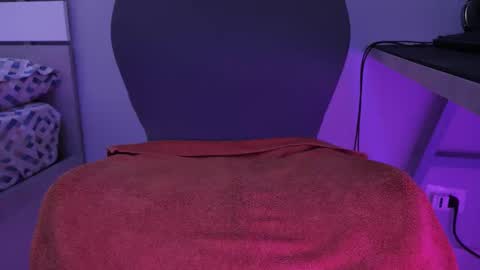 tinyfemboy online show from November 25, 4:44 am