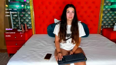 Snapshot of valleriejonnes chatting on October 1, 11:58 pm Valerie Val V online show from October 1, 11:58 pm