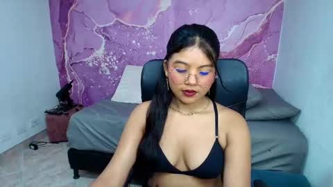 vane_latin18 online show from March 3, 8:38 pm
