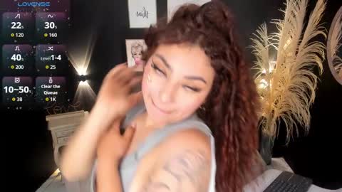 Snapshot of vane_vixen chatting on September 15, 8:21 pm vane_vixen online show from September 15, 8:21 pm