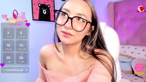 Snapshot of vanelope_evans_ chatting on October 17, 1:37 pm vanelope_evans_ online show from October 17, 1:37 pm