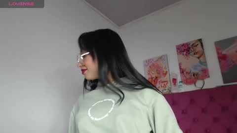 Vanessa  online show from February 26, 4:30 am