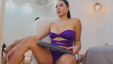 Vanessa  online show from October 20, 8:36 pm