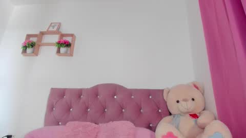 vanessa online show from January 9, 1:06 pm