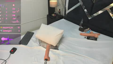 Vanessa Hard online show from April 18, 2:46 am