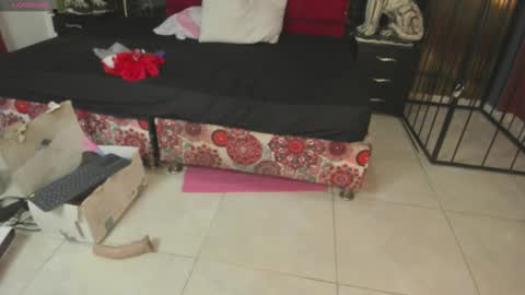 Vanessa Hard online show from March 11, 2:58 am