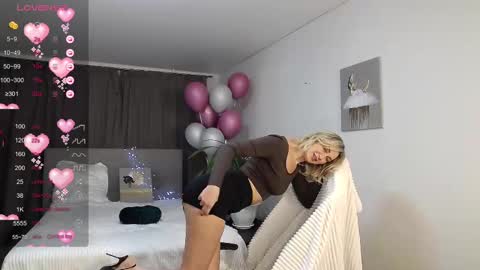 Snapshot of vanessakleiner chatting on February 25, 4:25 pm Vanessa online show from February 25, 4:25 pm