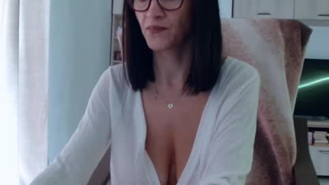 Vanessa online show from October 2, 10:58 am