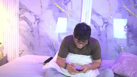 vanilla_hot_ online show from October 12, 7:16 pm