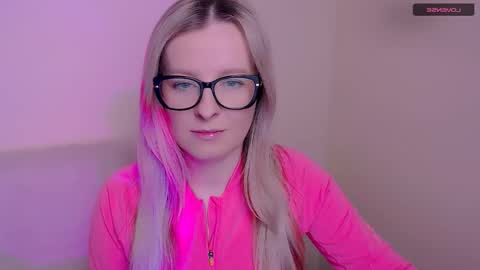 Mia online show from January 19, 8:46 am