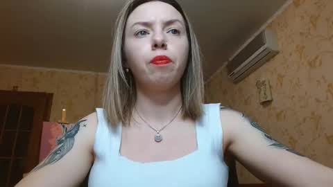 VanillaMuffin online show from February 26, 1:25 pm