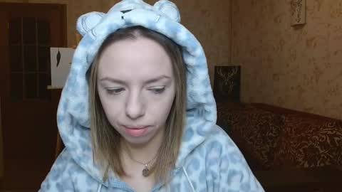 VanillaMuffin online show from October 6, 6:20 am