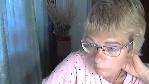 Snapshot of vanillaxcreamy chatting on September 24, 2:46 pm Vanillaxcreamy online show from September 24, 2:46 pm