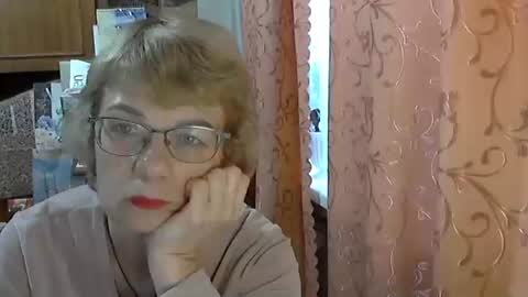 Vanillaxcreamy online show from December 23, 10:21 am