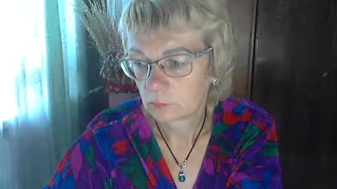 Snapshot of vanillaxcreamy chatting on September 27, 10:24 am Vanillaxcreamy online show from September 27, 10:24 am