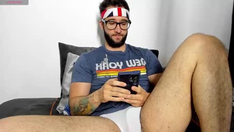 Van online show from March 6, 6:59 pm