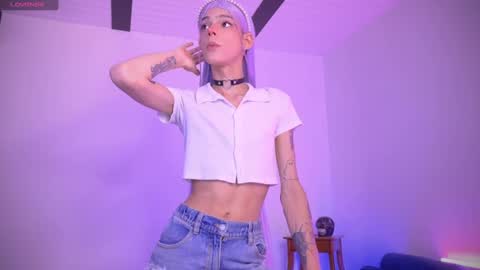 Snapshot of varya_ferreira chatting on January 25, 11:43 pm  Varya Ferreira - independent model  online show from January 25, 11:43 pm