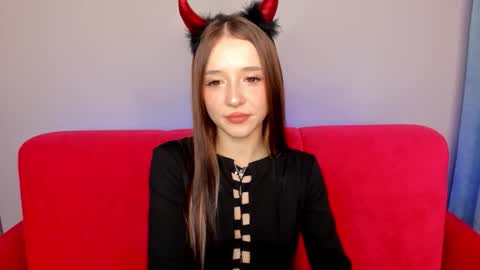 Snapshot of vasilisalove chatting on October 6, 8:43 am VasilisaLove online show from October 6, 8:43 am