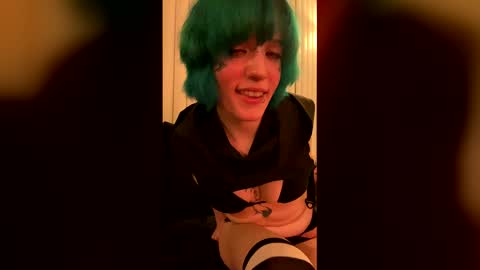 Vault Slut 111  online show from April 12, 6:50 am