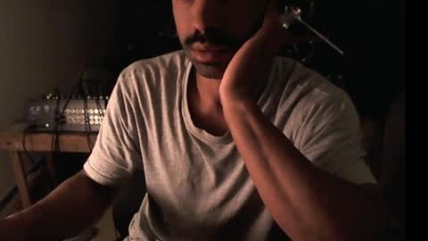 vbigidux online show from December 4, 9:45 am