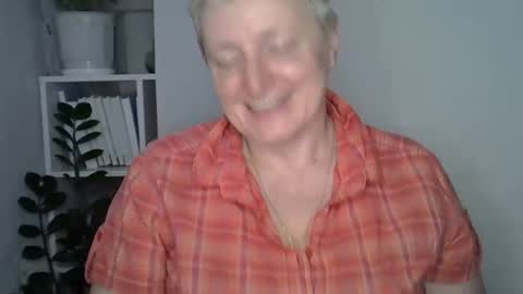 vea_motty online show from March 24, 4:35 pm