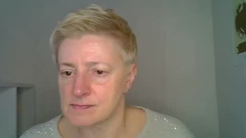 vea_motty online show from December 23, 9:37 am