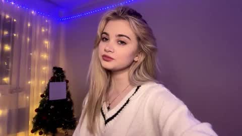 Monika online show from January 13, 2:03 pm