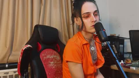 veelucious online show from October 21, 10:57 pm