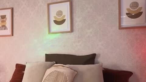 Snapshot of veesimons_dh chatting on October 20, 7:52 pm Vee Simons online show from October 20, 7:52 pm