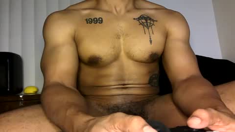 Snapshot of vegasluv702 chatting on October 3, 6:21 am Vegas Love online show from October 3, 6:21 am