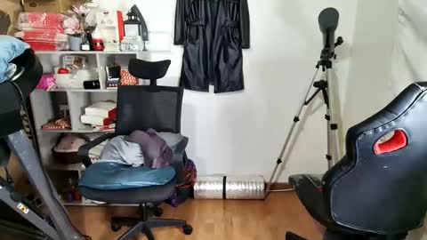 Im VelaI will be Christmas and New Year with my family December 22 to January 13 I will miss you guys. online show from April 11, 6:40 am