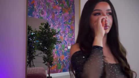 Velora online show from January 8, 7:20 pm