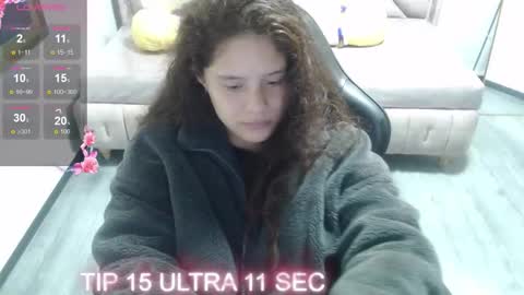 velvet_moon_v online show from January 16, 1:31 pm