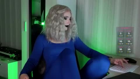 Violet online show from November 11, 10:17 am