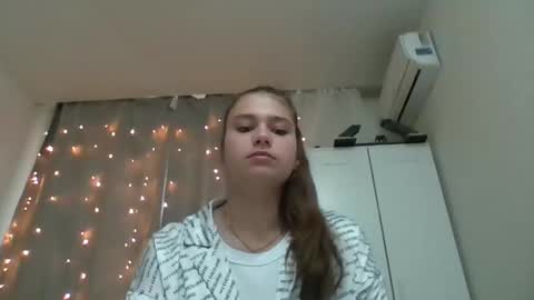 velveted_ivy online show from November 6, 11:13 am