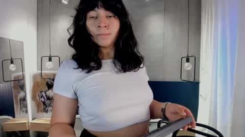 velvettease_ online show from April 14, 12:52 pm