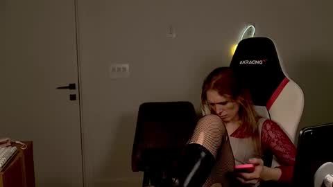 VelvetTGirl online show from March 2, 5:08 am