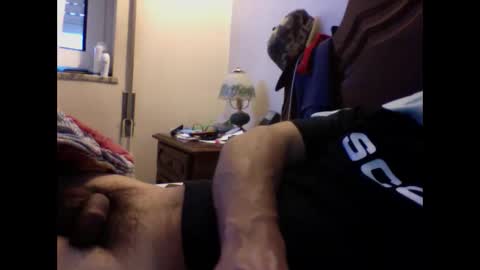 ven1977 online show from December 1, 4:32 pm