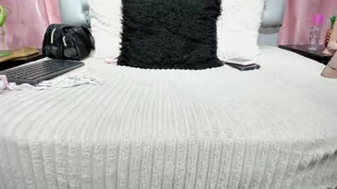 veneno hot online show from October 7, 1:07 pm