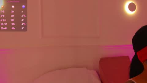 Snapshot of venus_nite chatting on September 24, 12:23 pm venus_nite online show from September 24, 12:23 pm