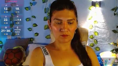 Catalina online show from October 27, 2:11 am