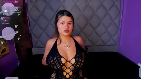 Snapshot of venusowen_ chatting on March 4, 1:17 pm Venusowen online show from March 4, 1:17 pm