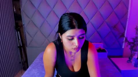 Snapshot of venusowen_ chatting on October 14, 12:30 pm Venusowen online show from October 14, 12:30 pm