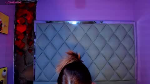 Snapshot of venusowen_ chatting on March 12, 7:58 pm Venusowen online show from March 12, 7:58 pm