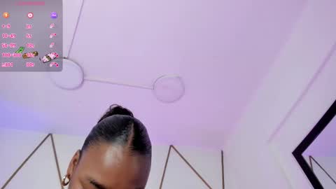 Snapshot of venuswilds chatting on October 7, 11:39 am VENUS online show from October 7, 11:39 am