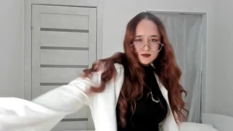Bella online show from October 9, 5:02 am