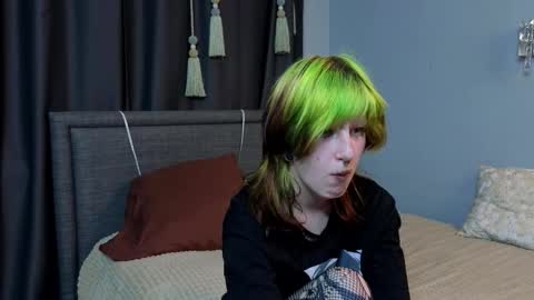 Erica online show from September 26, 8:39 pm