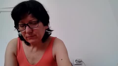 Vera online show from April 14, 7:33 am