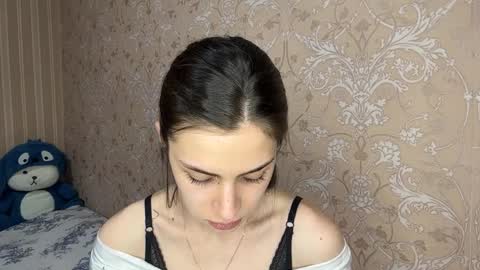 Ayla online show from April 3, 3:52 pm