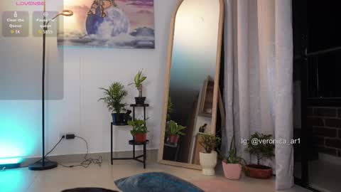 vero_cam online show from September 24, 3:35 am